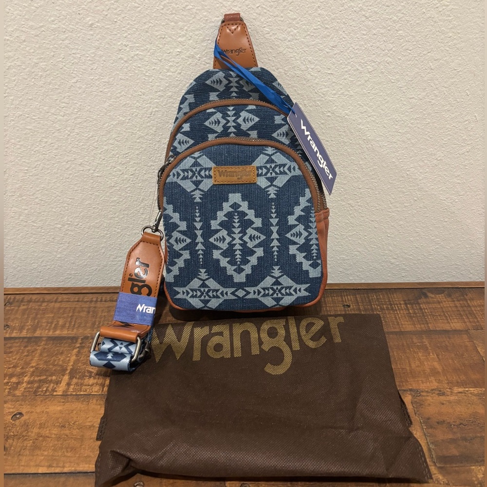 Wrangler Denim Blue and Brown Patterned Bum/Crossbody  Bag - Picture 2 of 11